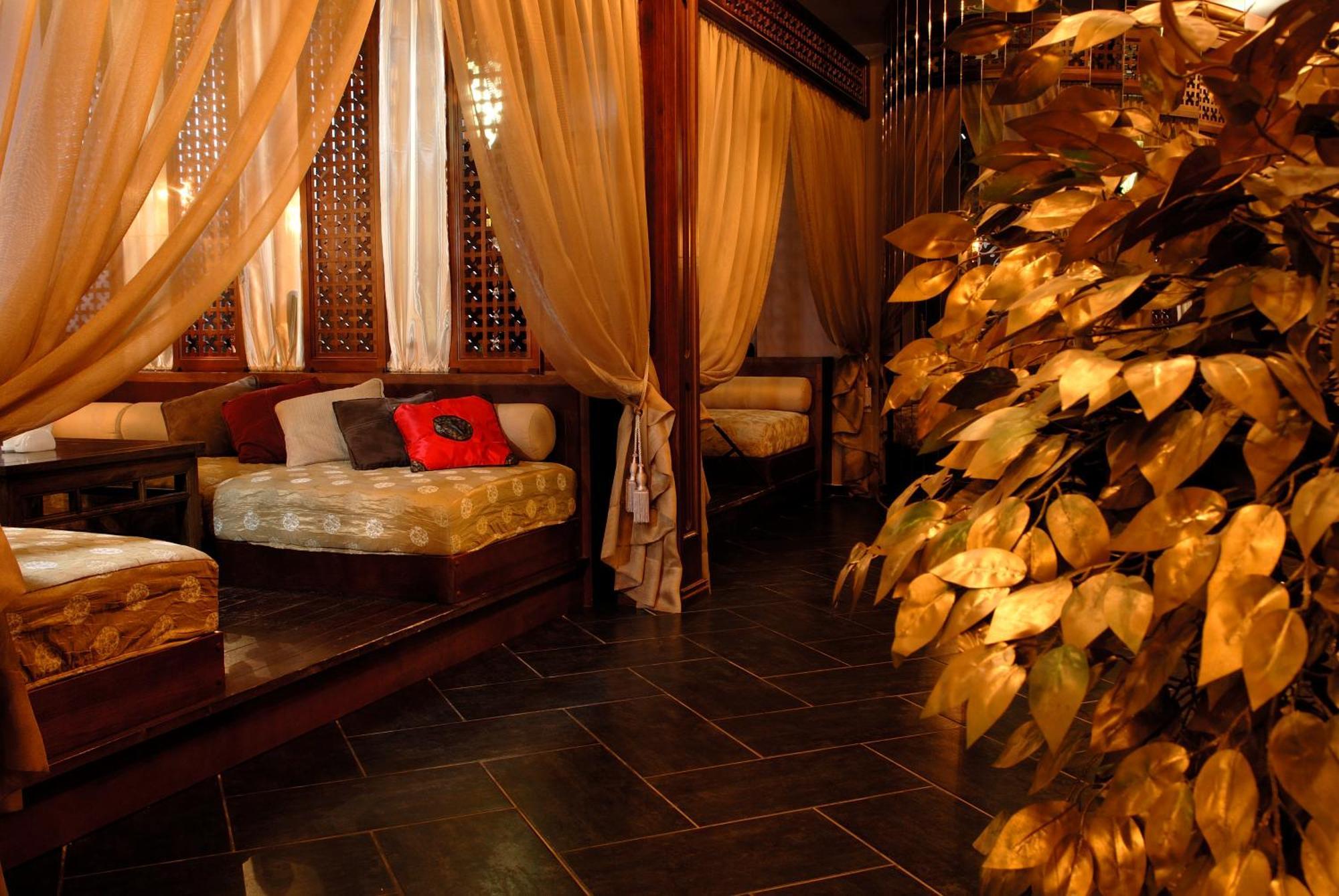 7 Days Hotel Kamyanets-Podilskyi Ngoại thất bức ảnh