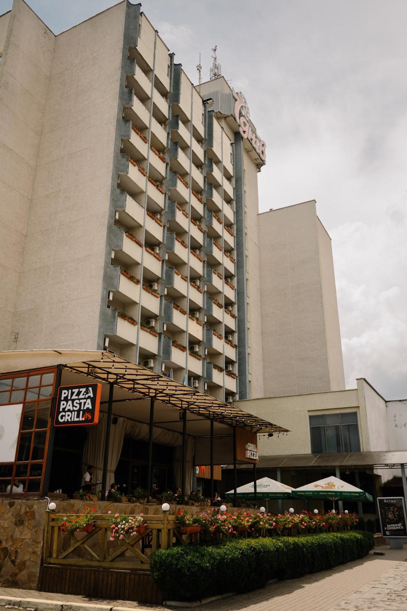 7 Days Hotel Kamyanets-Podilskyi Ngoại thất bức ảnh